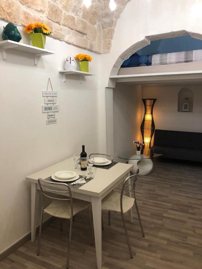 אוסטוני La Petit Maison מראה חיצוני תמונה